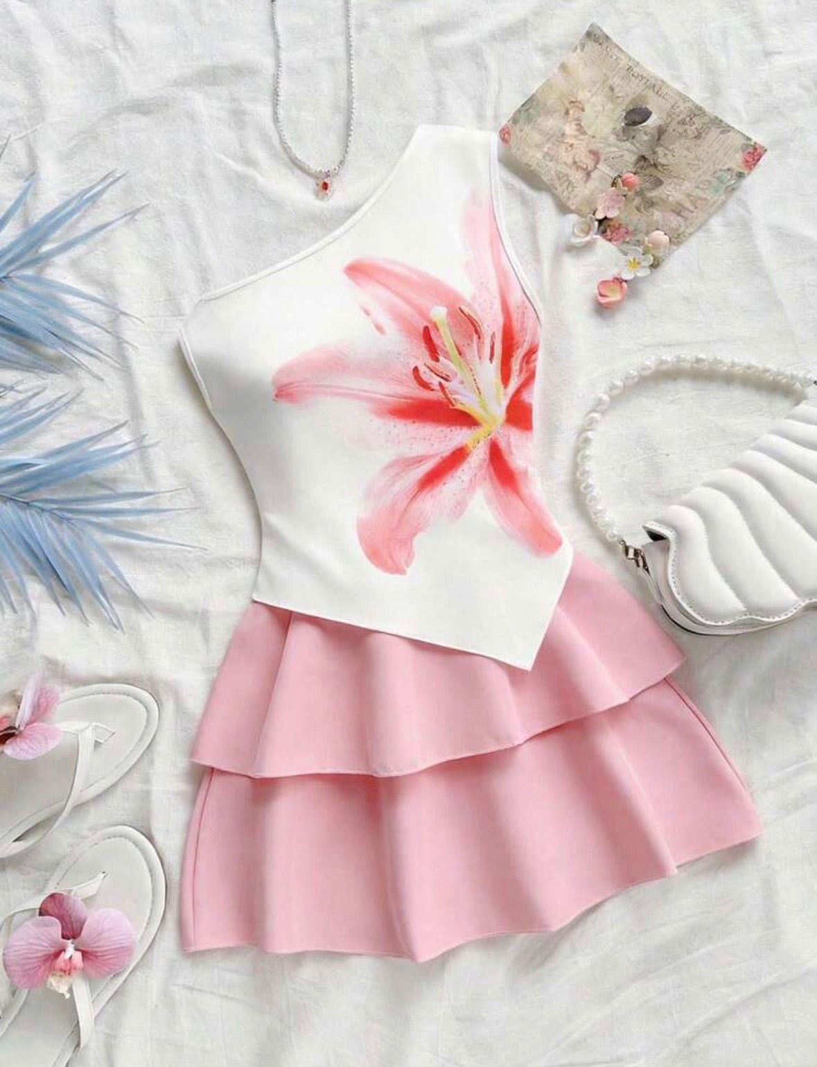 Flower white top layer skirt