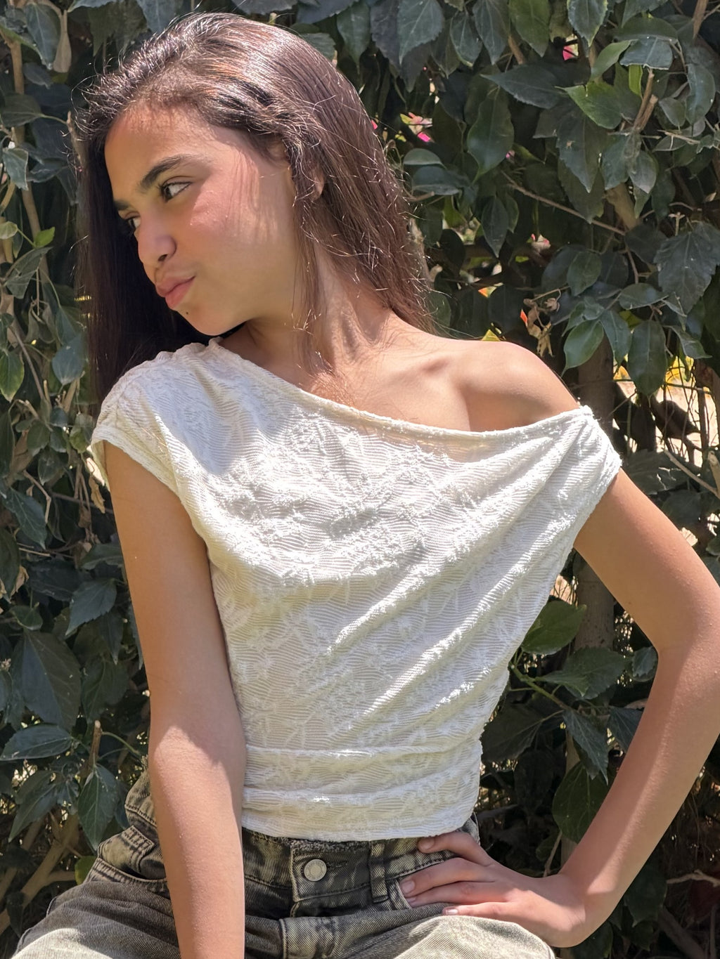 White top drop shoulder